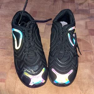 Black padded kicks with Crome like reflection design